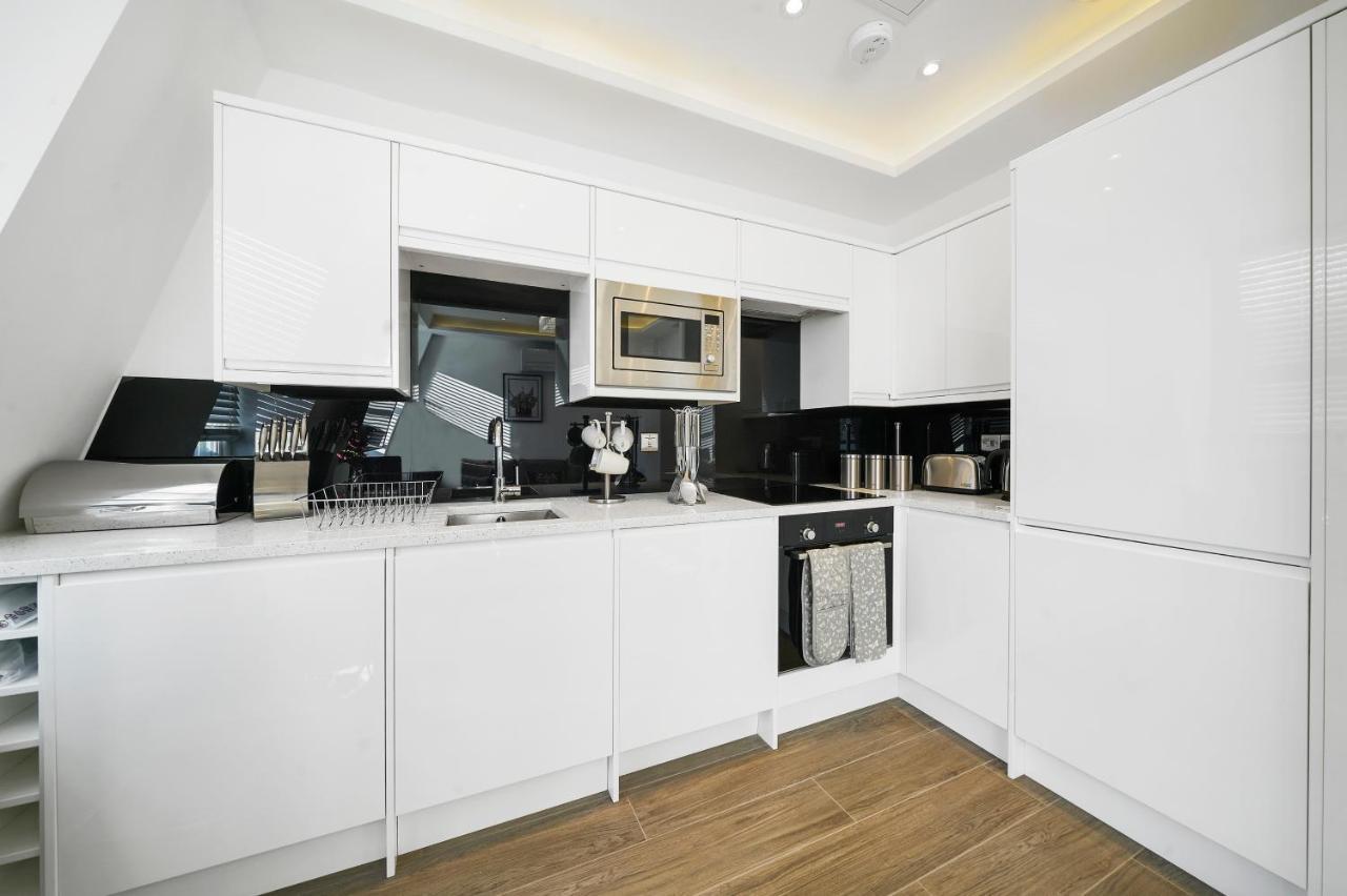City Prime Apartments Londýn Exteriér fotografie A modern kitchen